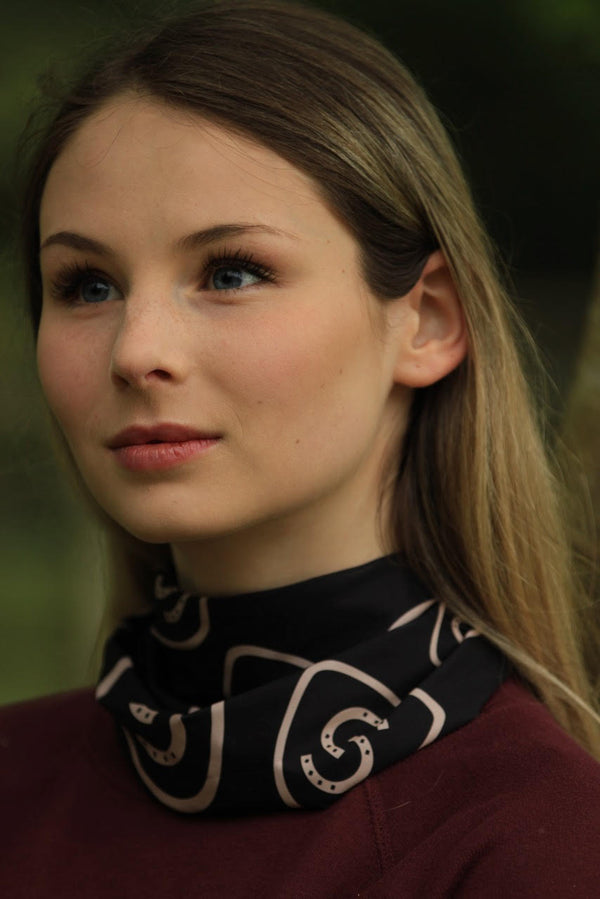 Multifunctional neck tube